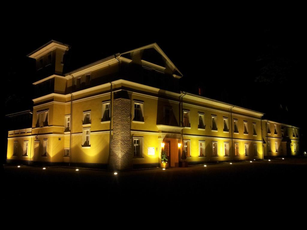 Palac Lucja Bb Zakrzów المظهر الخارجي الصورة