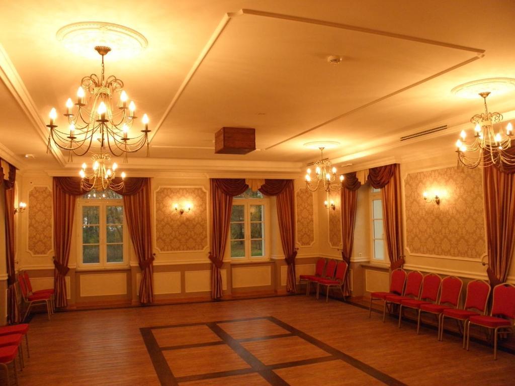 Palac Lucja Bb Zakrzów المظهر الخارجي الصورة